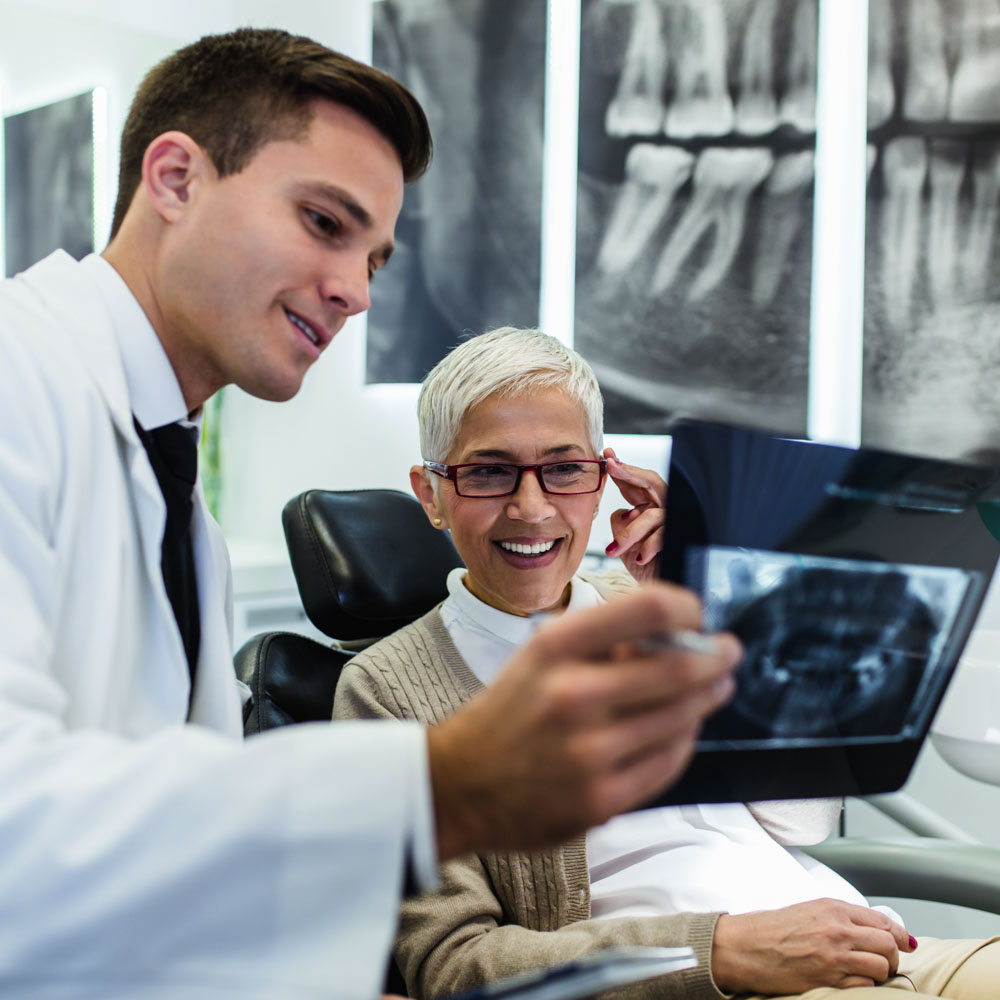 dentist and lady<br />
